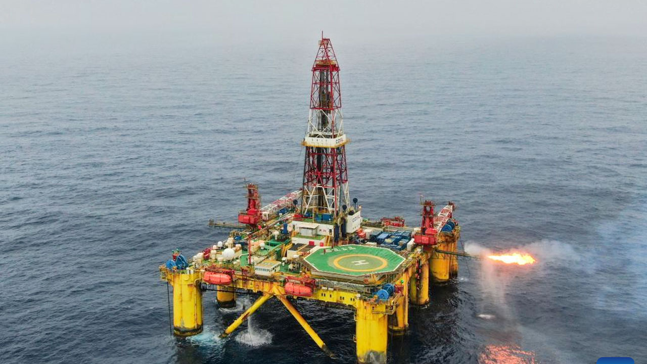 দক্ষিণ চীন সাগরে নতুন তেলের খনি আবিষ্কার চীনের, মজুত বিপুল